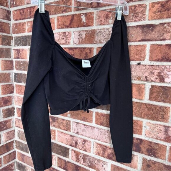 Aritzia TNA * black long sleeve ruched crop trop Black EUC S - Picture 8 of 8